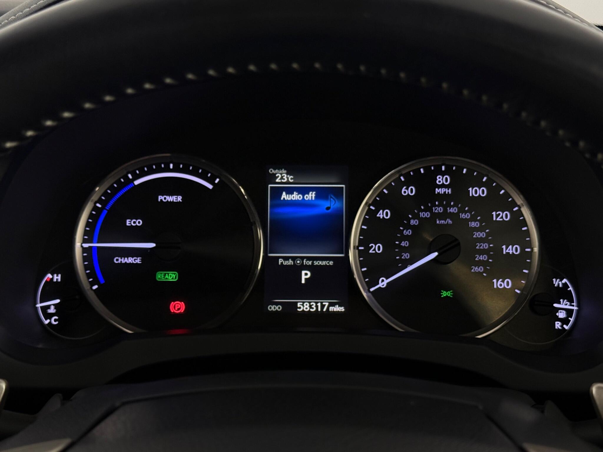 Lexus Is view 14