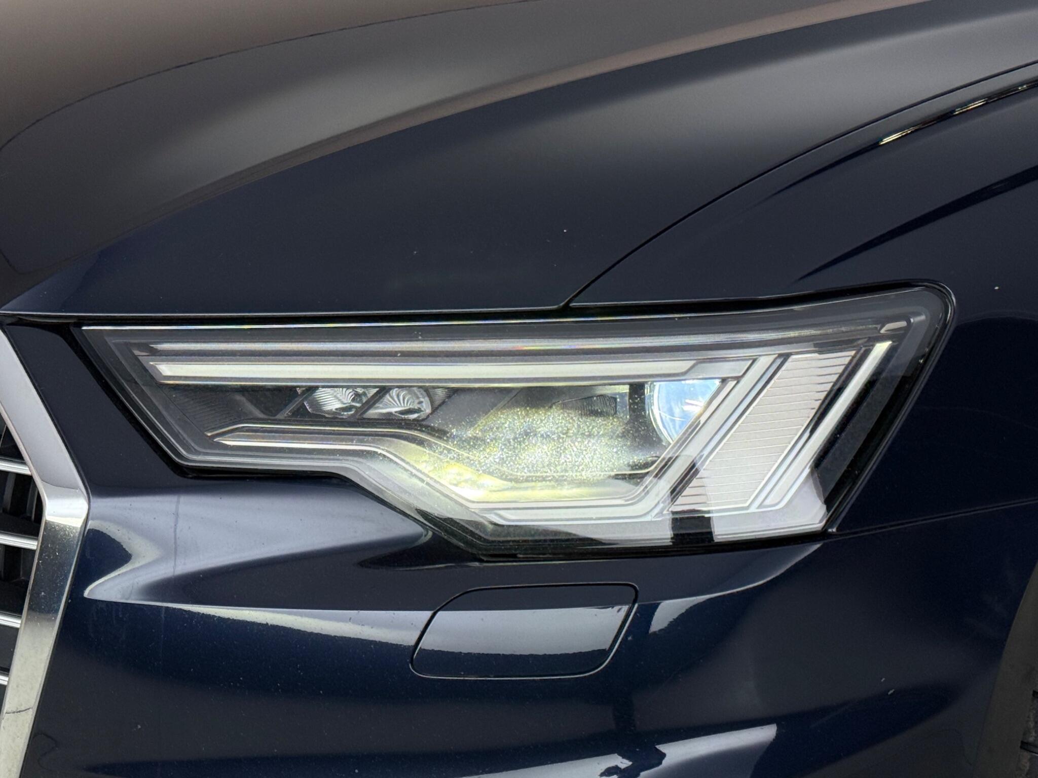 Audi A6 view 12