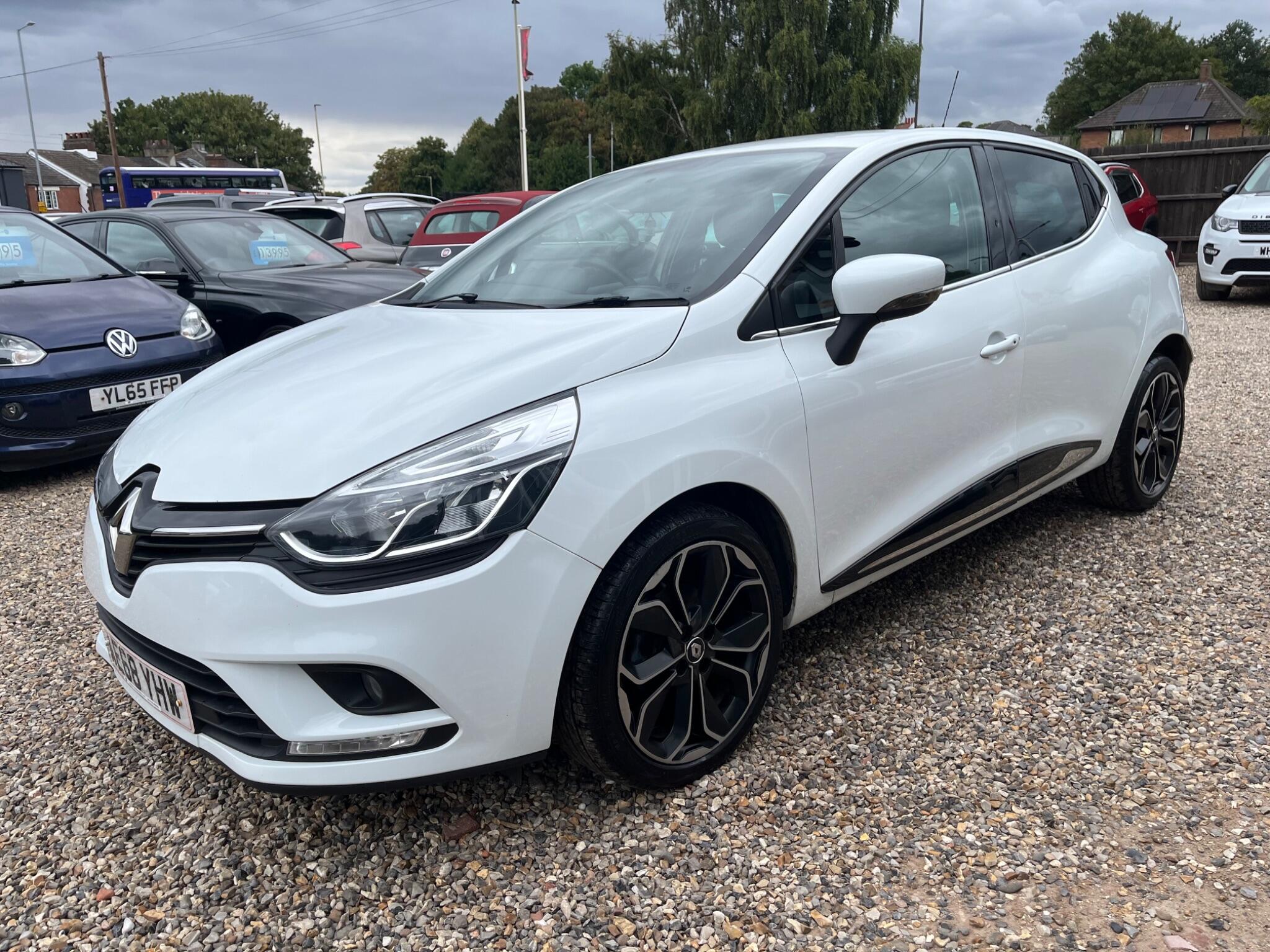 Renault Clio view 10