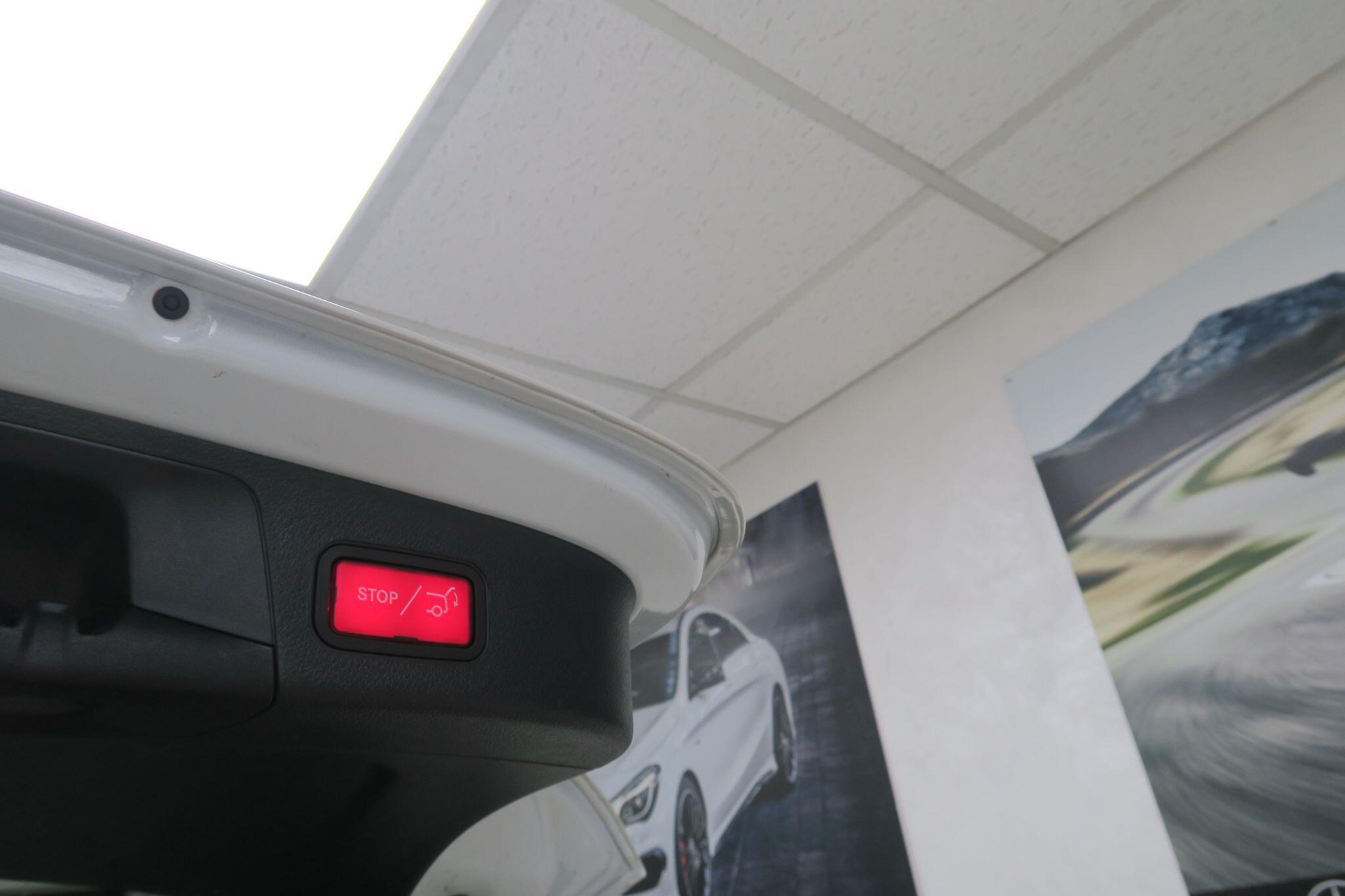 Mercedes-Benz Eqa view 21