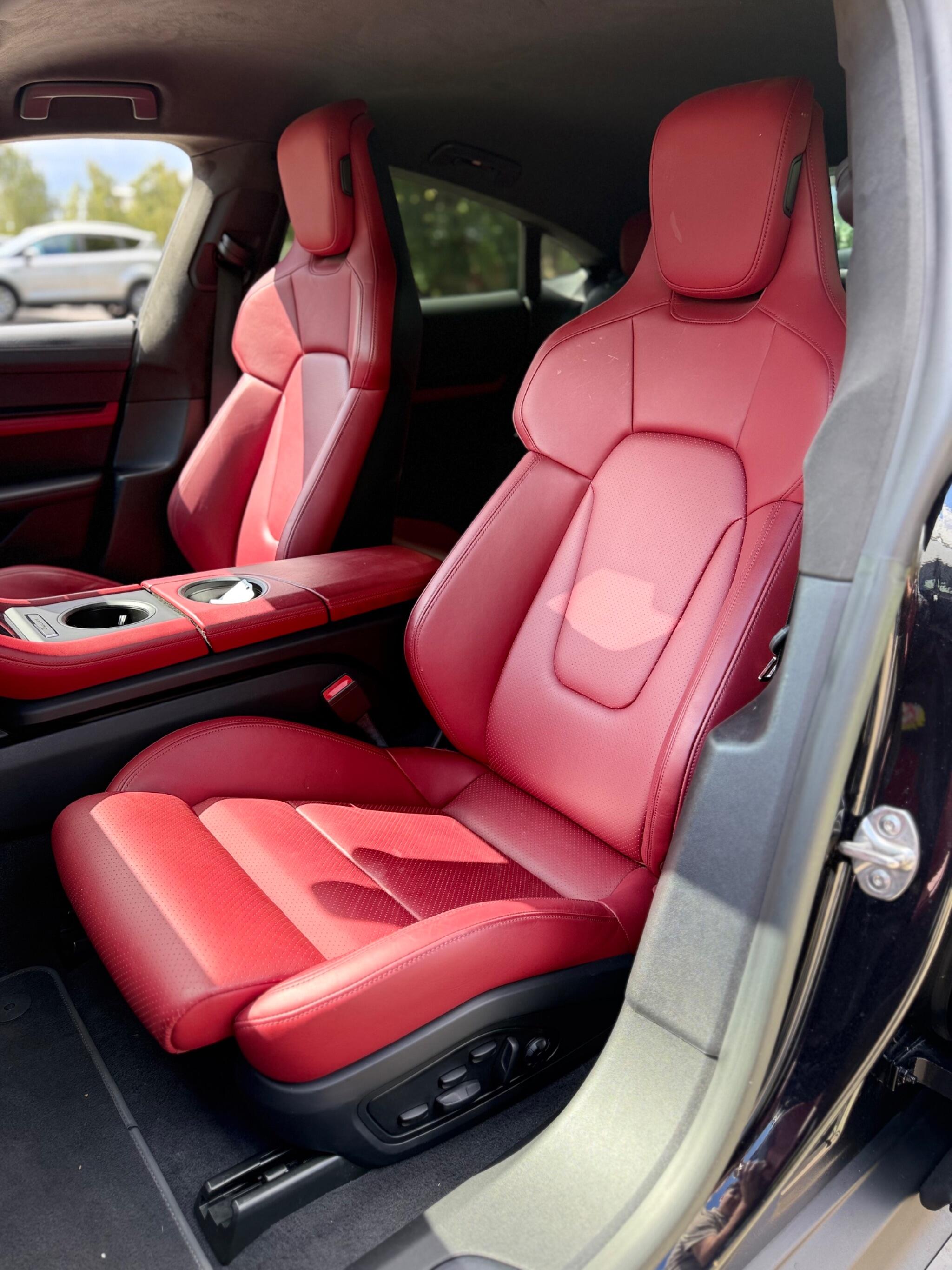 Porsche Taycan view 30
