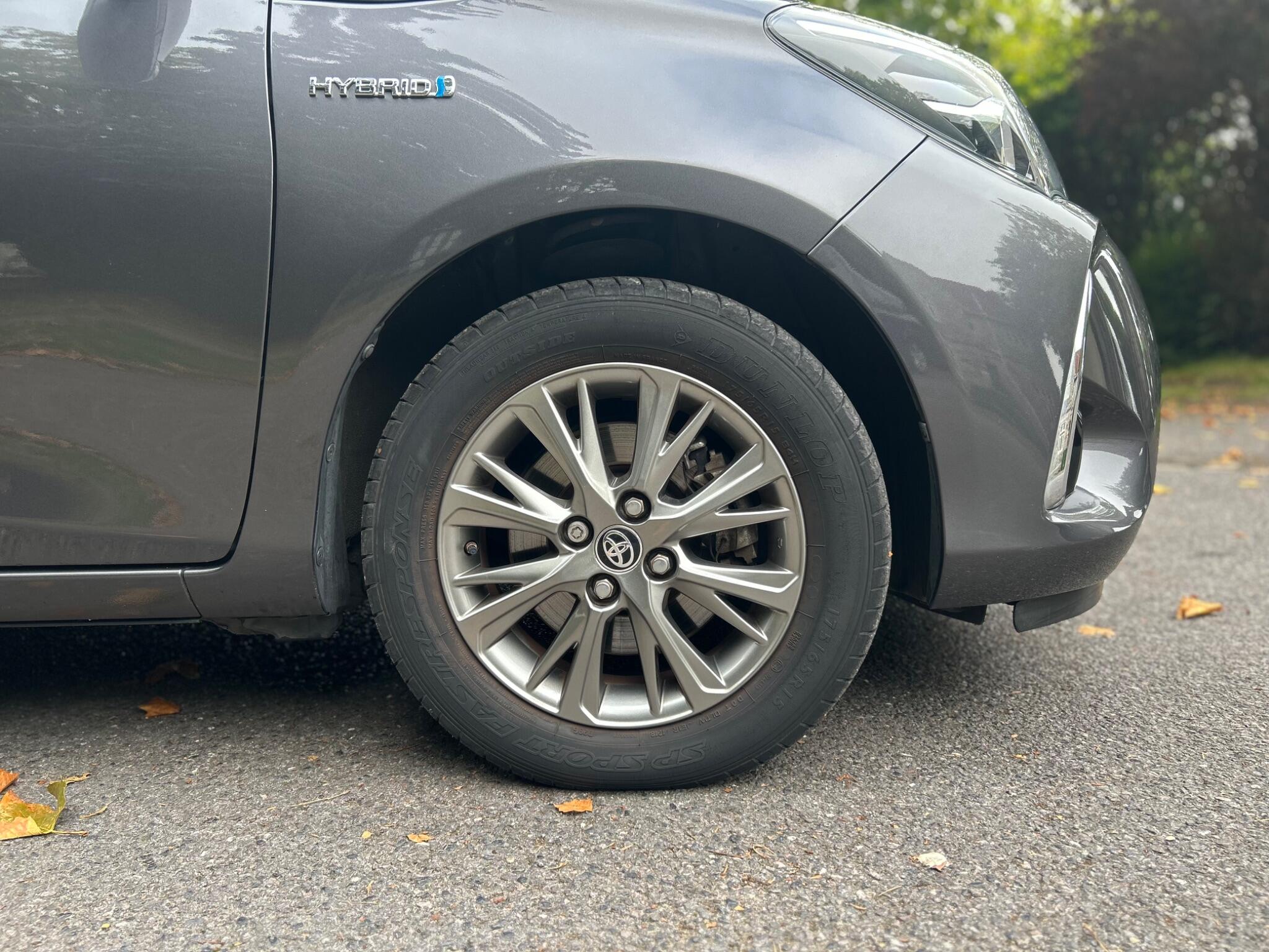 Toyota Yaris view 38