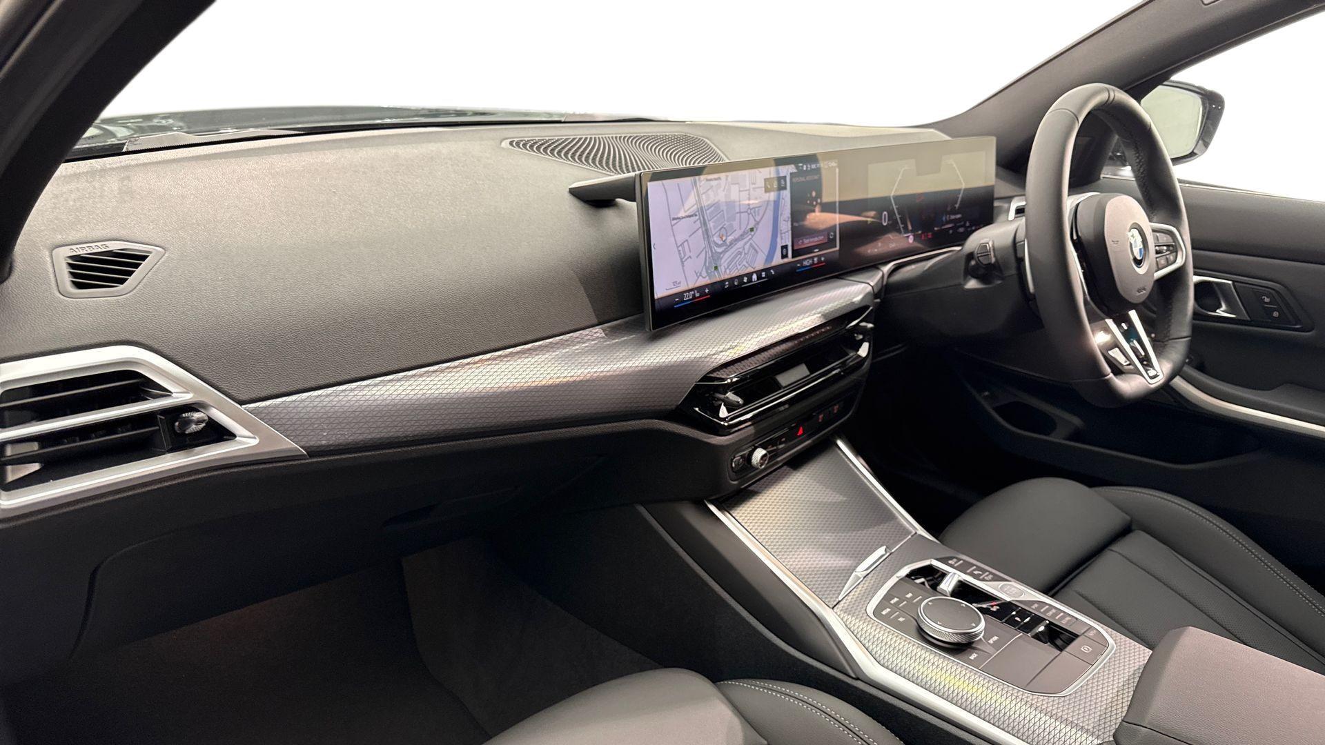 BMW 3 Series view 7