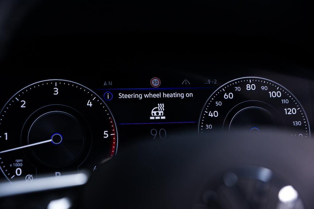 Volkswagen Touareg view 25