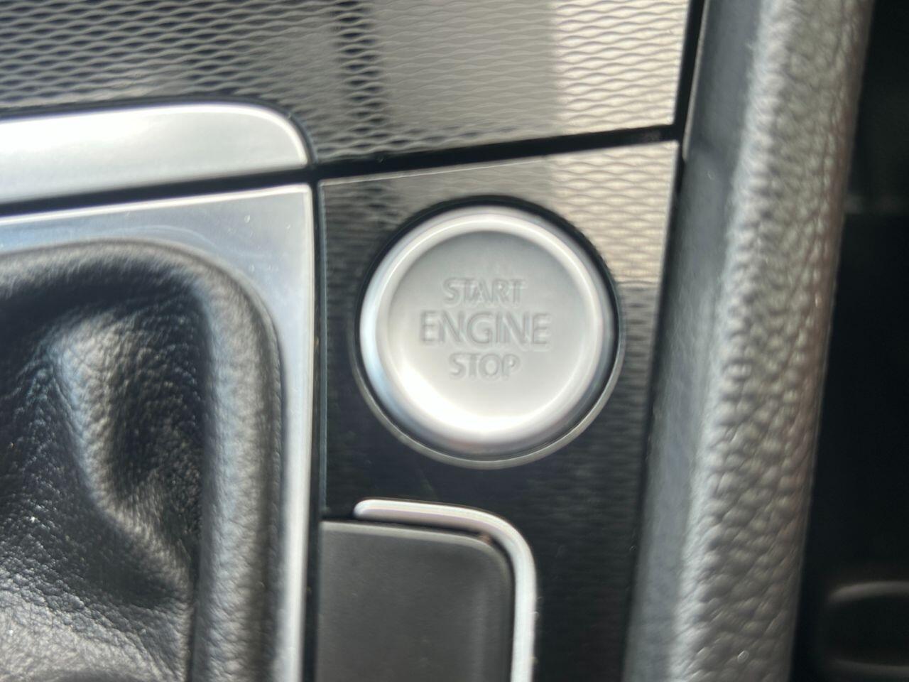 Volkswagen Golf view 27