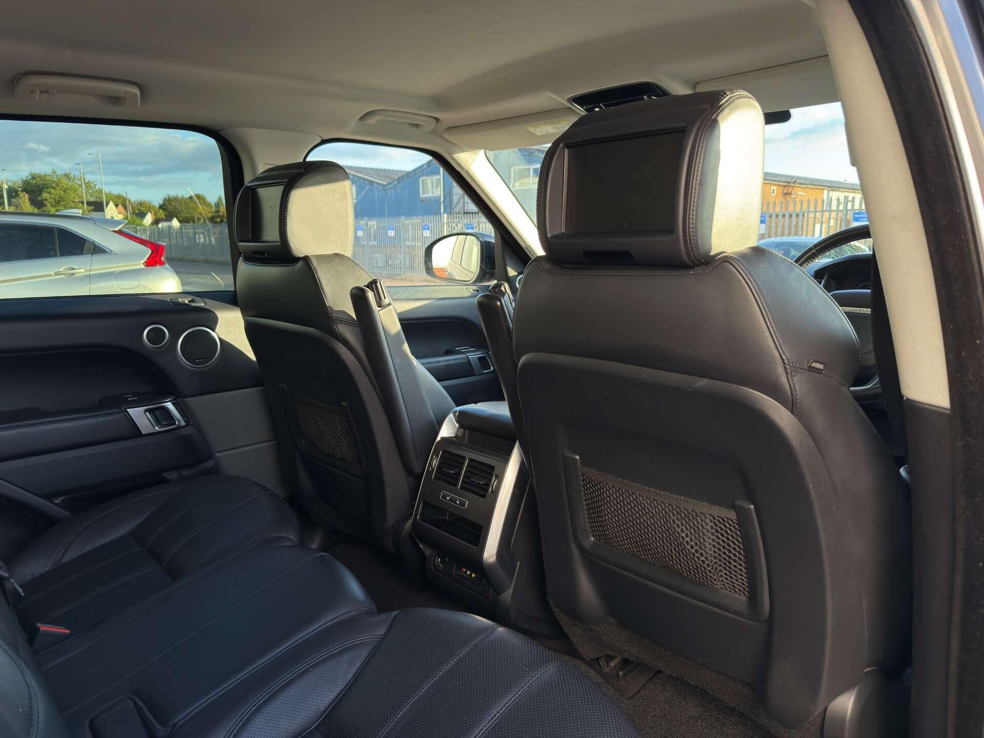 Land Rover Range Rover Sport view 37