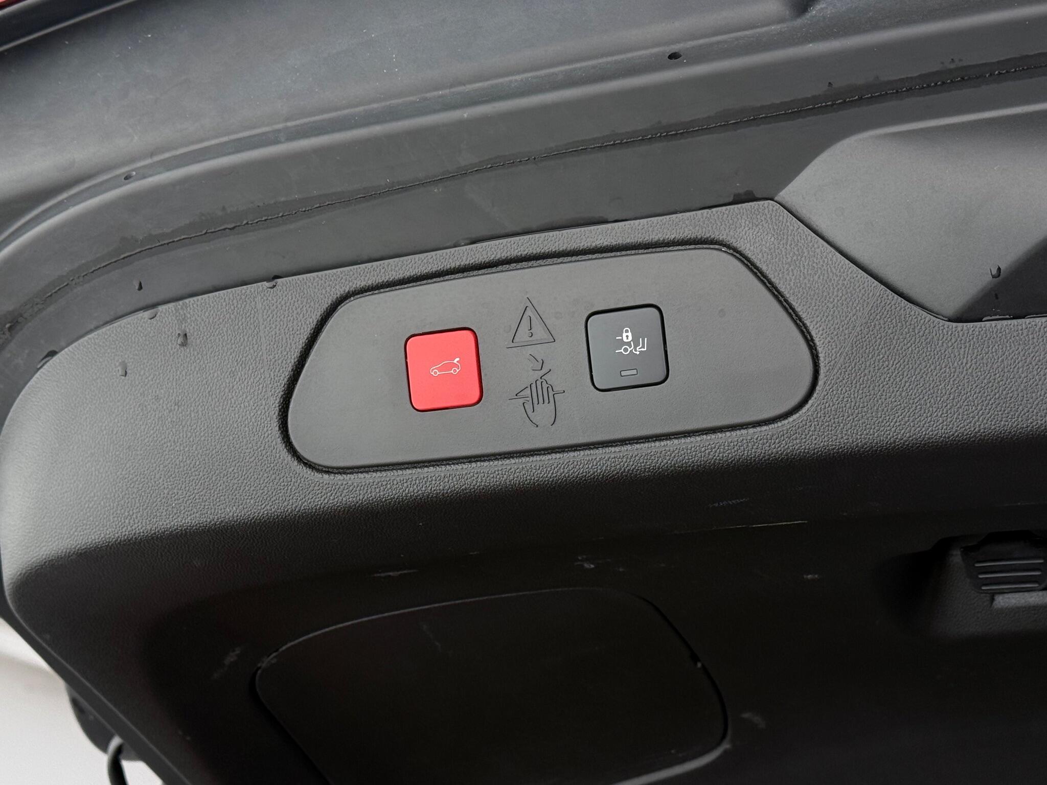 Vauxhall Grandland view 11