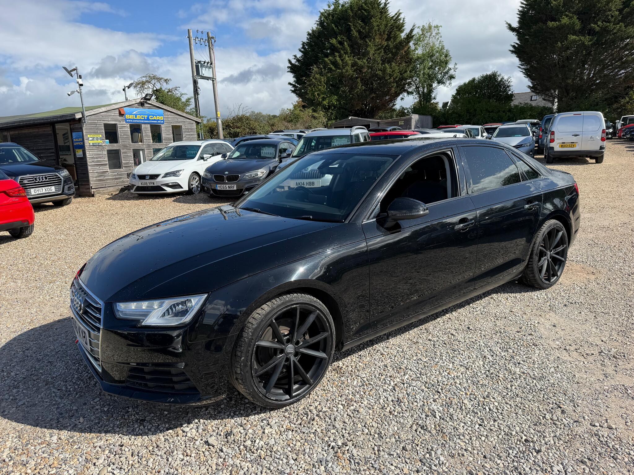 Audi A4 view 5