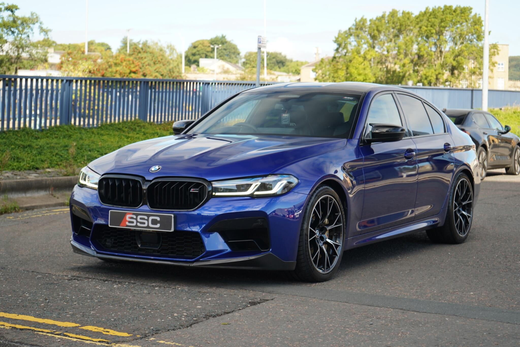 BMW M5 view 7