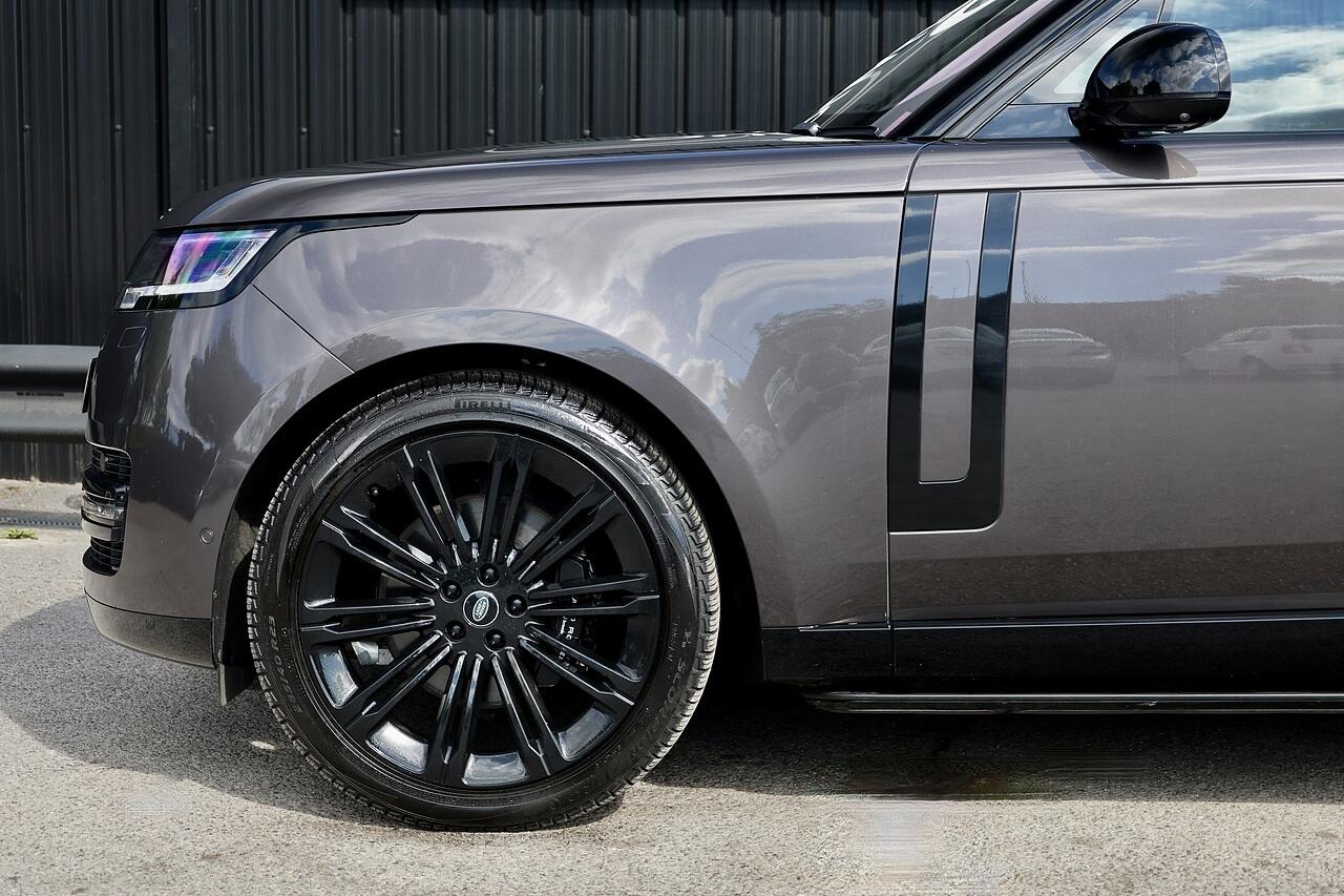 Land Rover Range Rover view 36