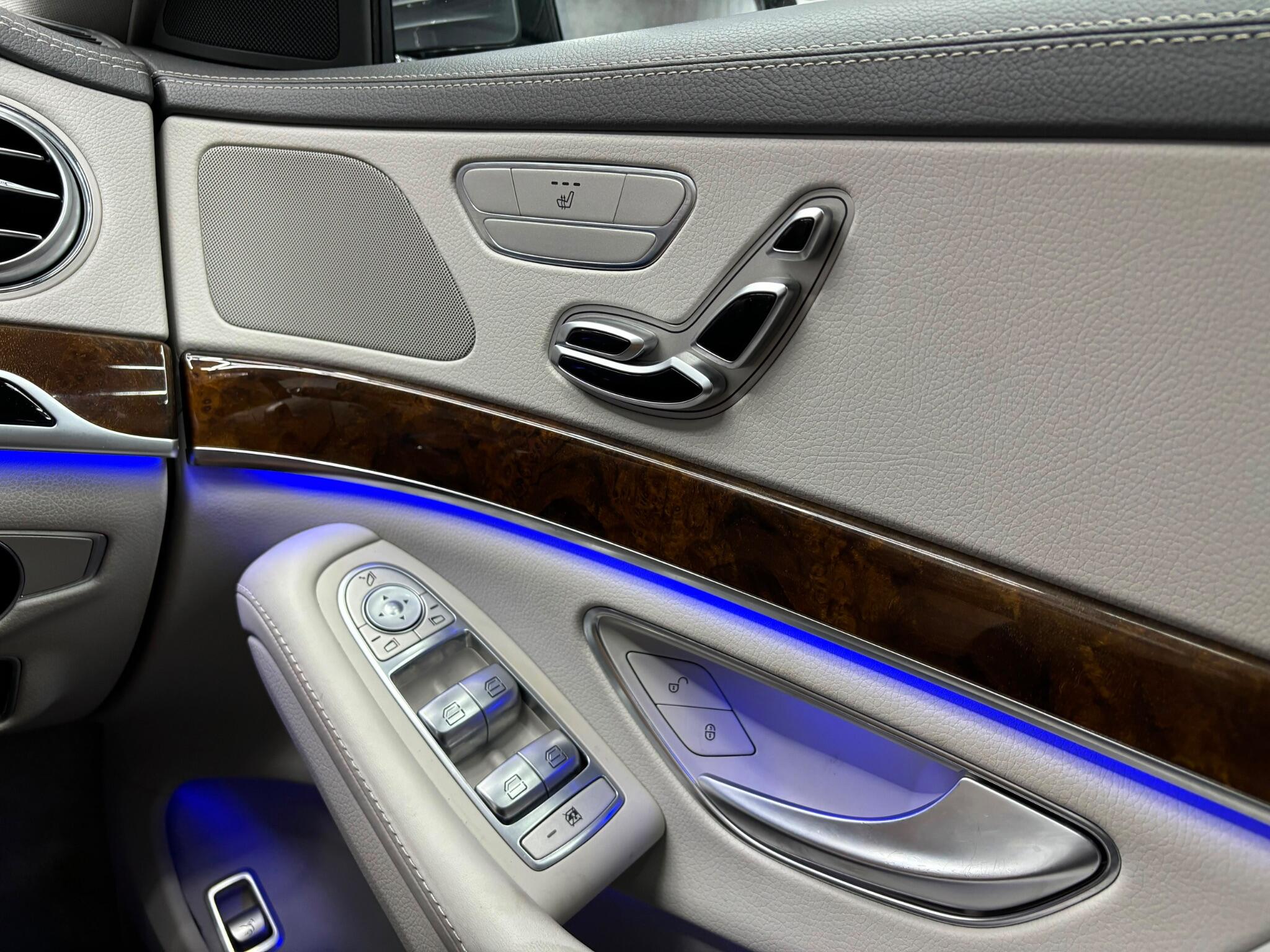 Mercedes-Benz S Class view 35