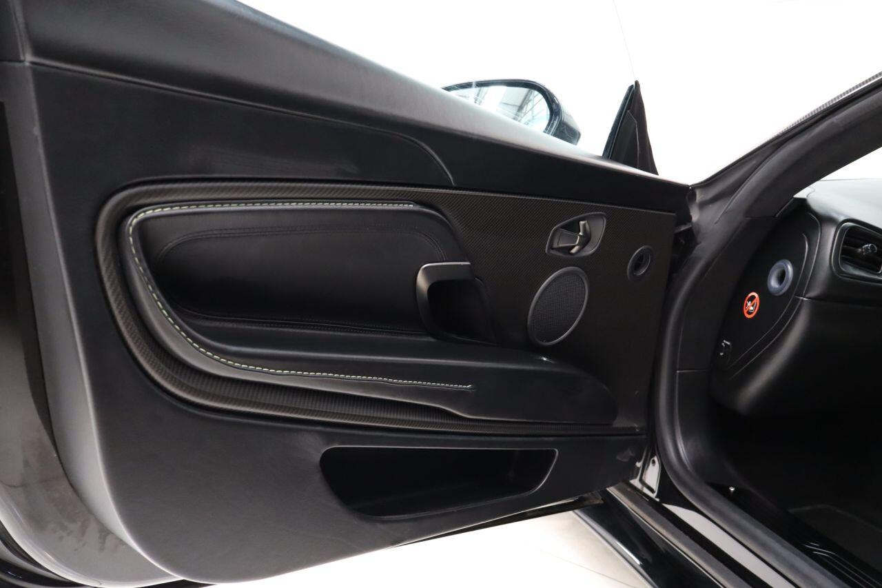Aston Martin DB11 view 28