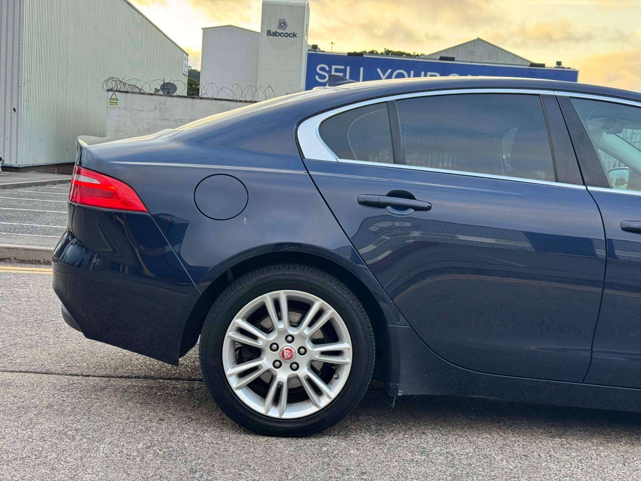 Jaguar Xe view 38