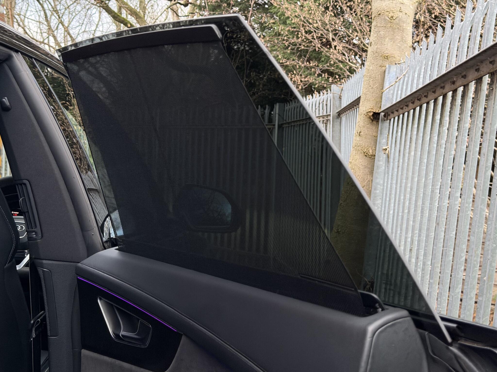 Audi Audi RSQ8 view 28