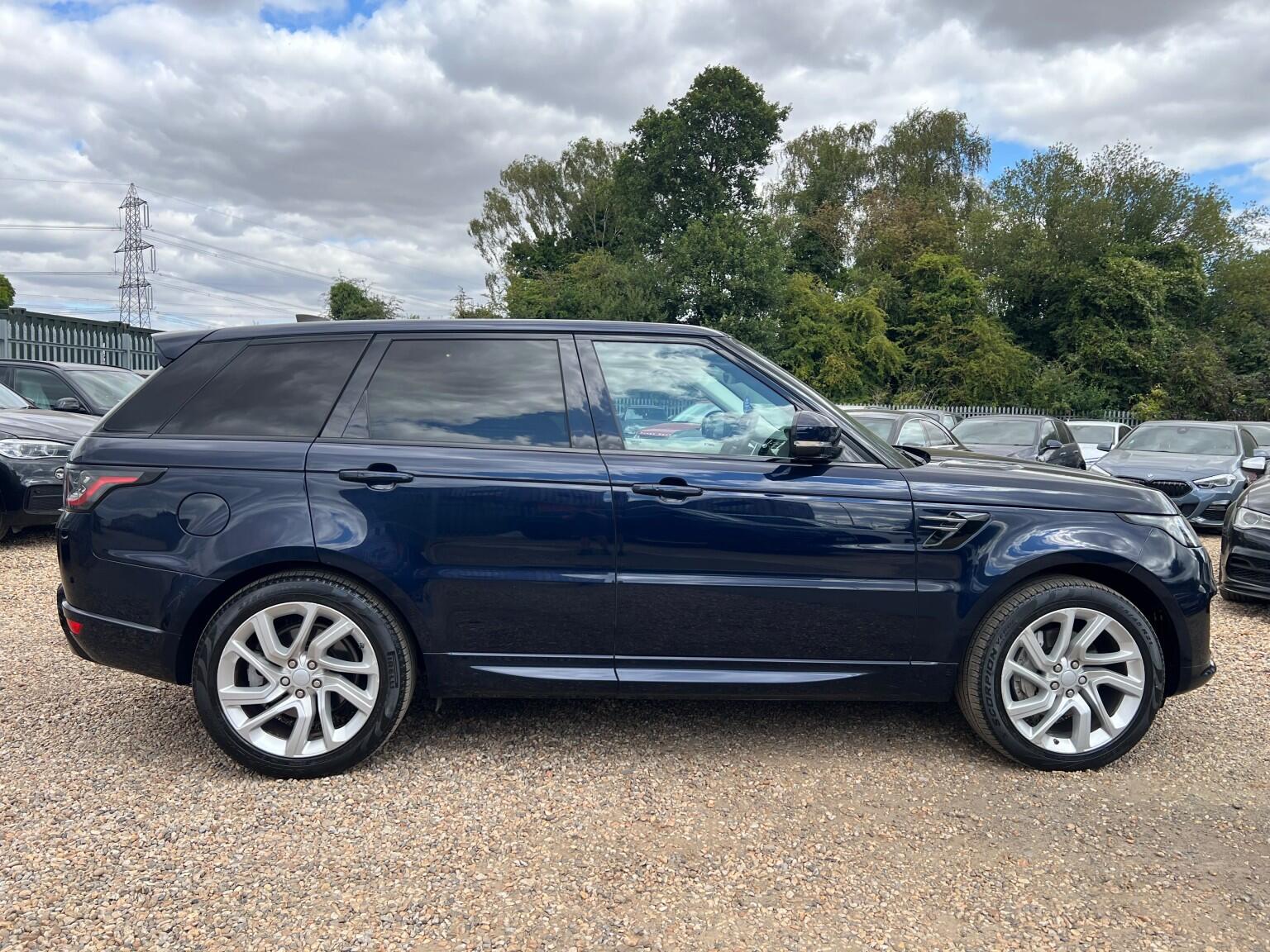 Land Rover Range Rover Sport view 2