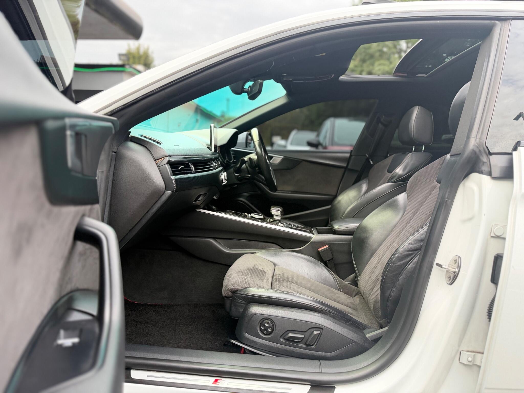 Audi A5 view 35