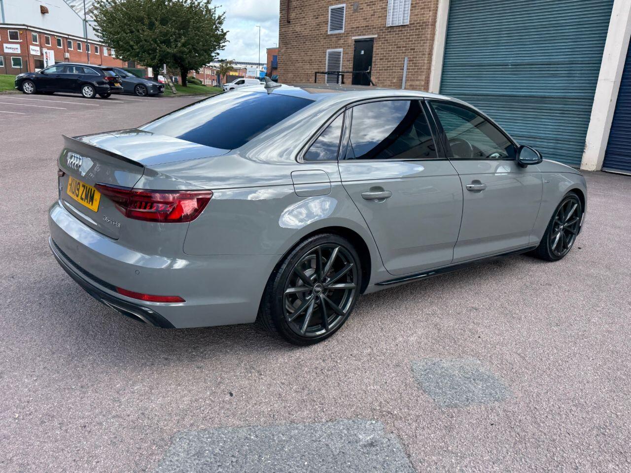 Audi A4 view 28