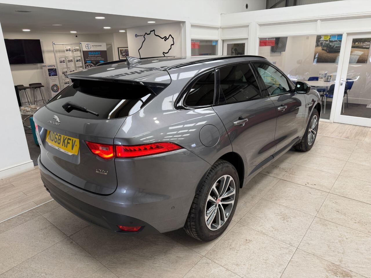 Jaguar F-Pace view 32