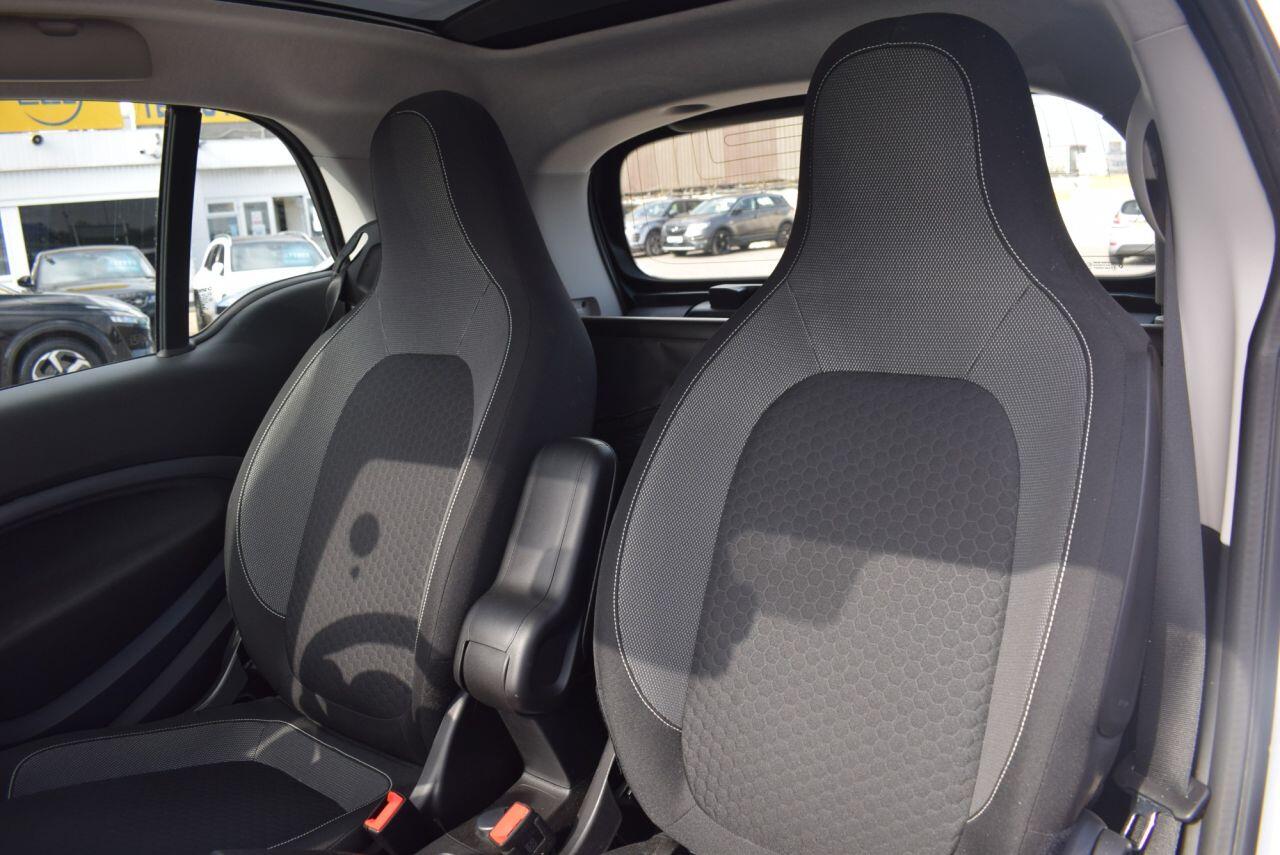 smart Fortwo view 15
