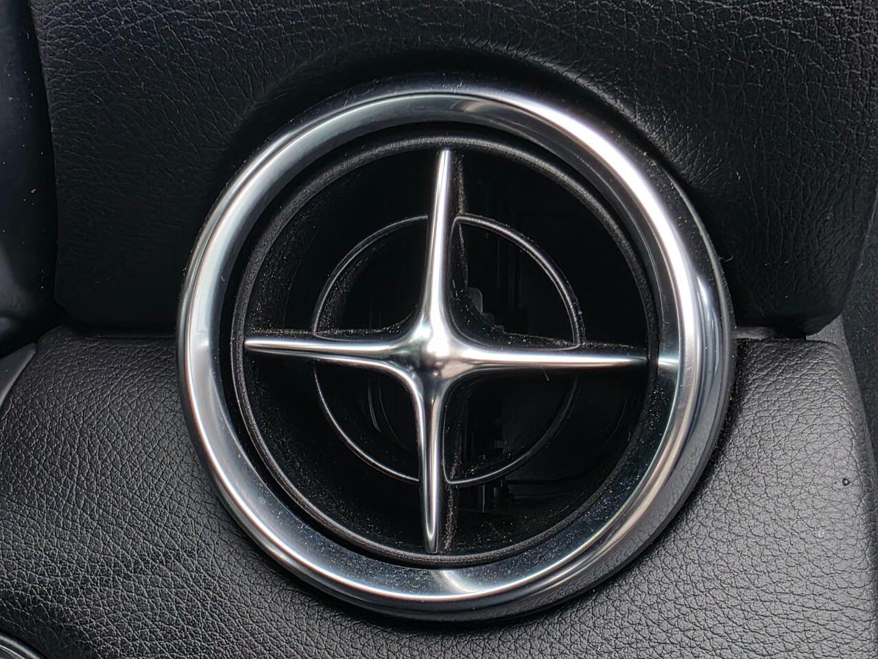 Mercedes-Benz SLK view 66