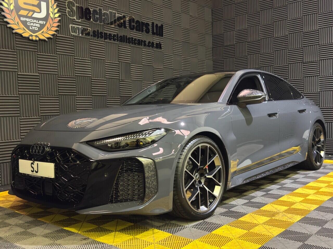Audi RS5 view 25