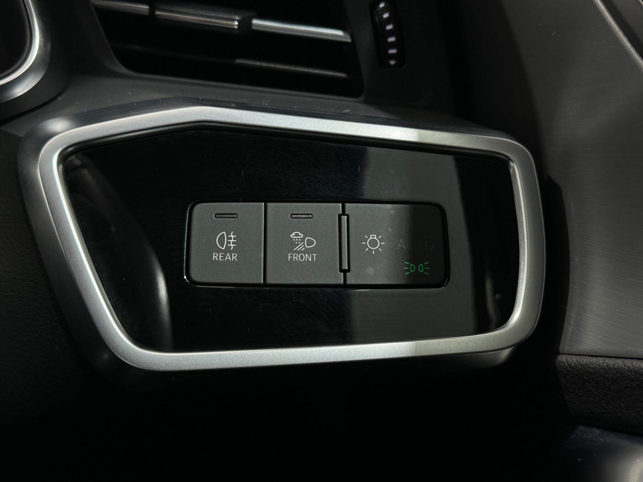Audi A6 view 18