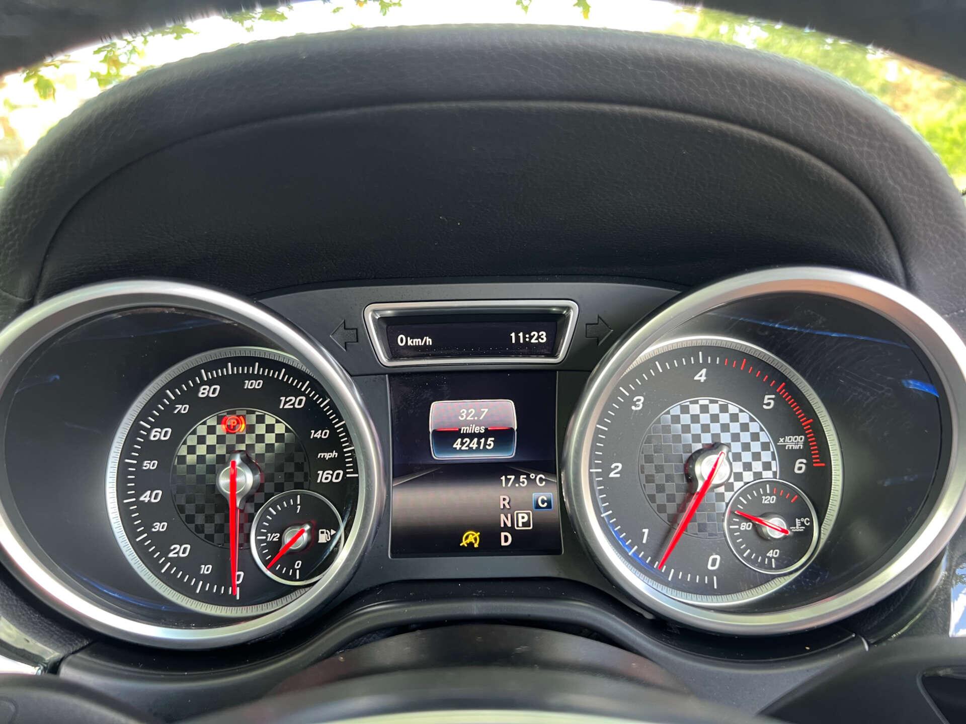 Mercedes-Benz GLE view 52