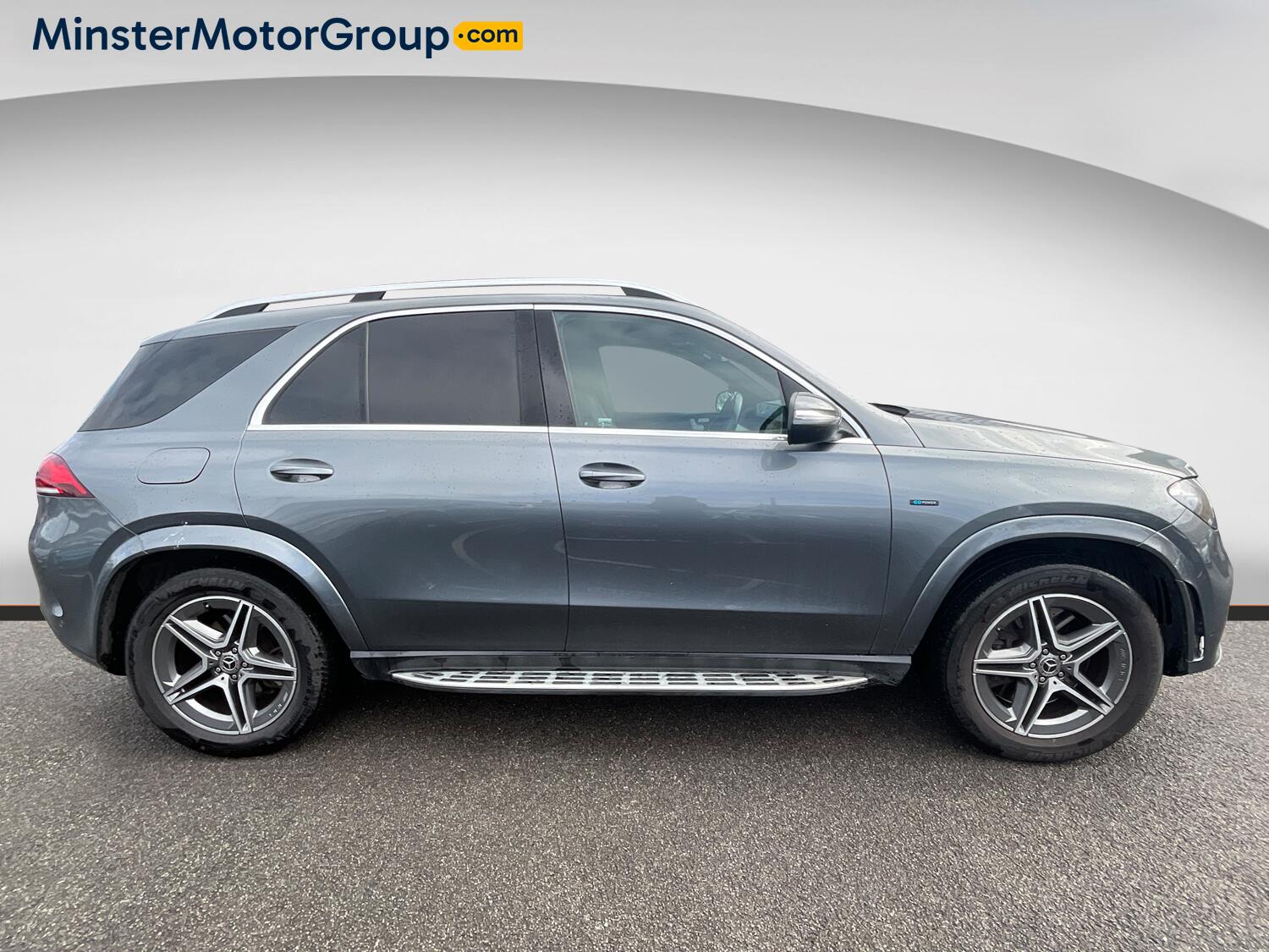 Mercedes-Benz Gle view 2