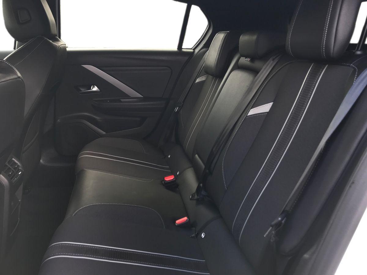 Vauxhall Astra view 7