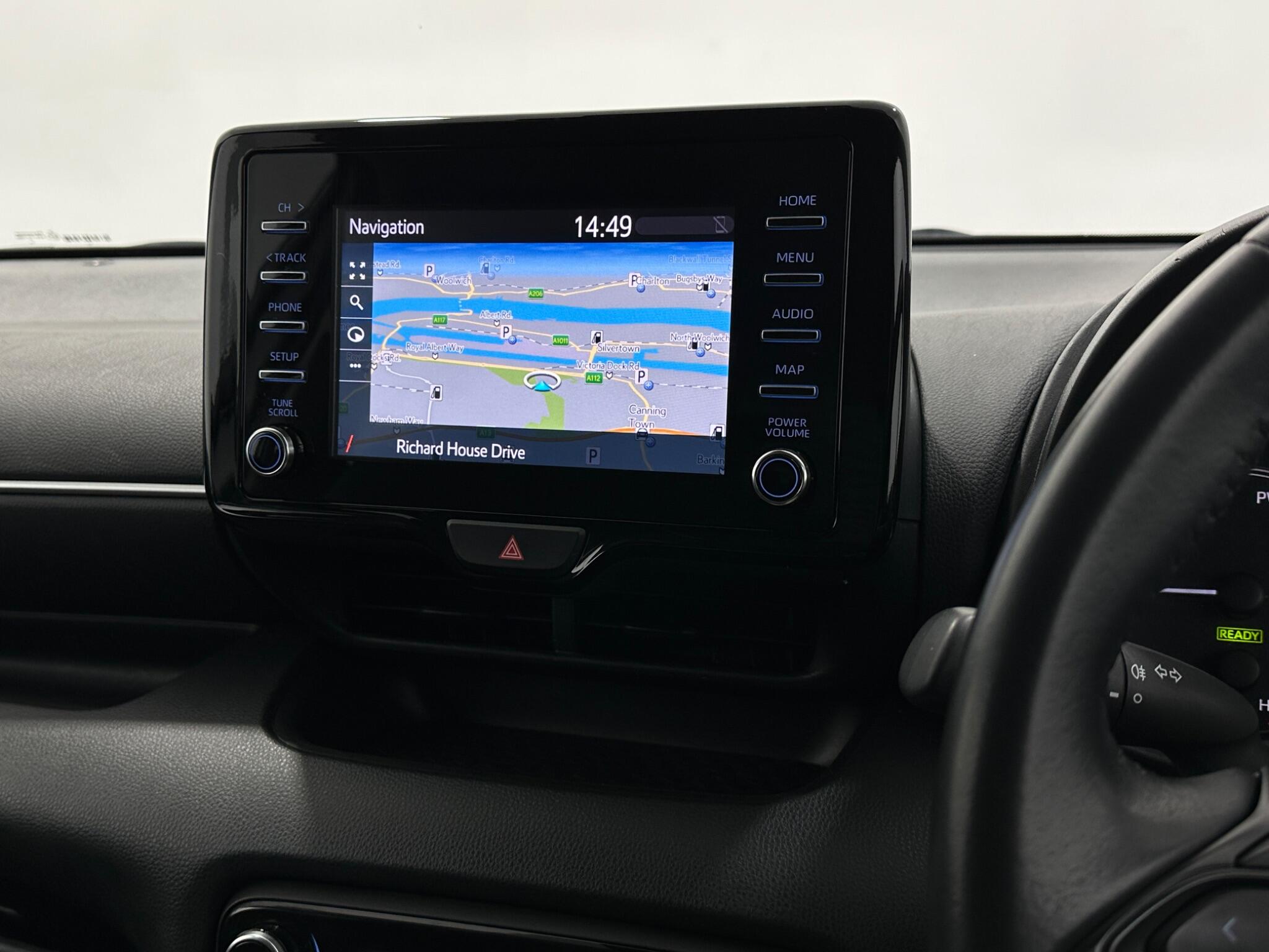 Toyota Yaris view 21