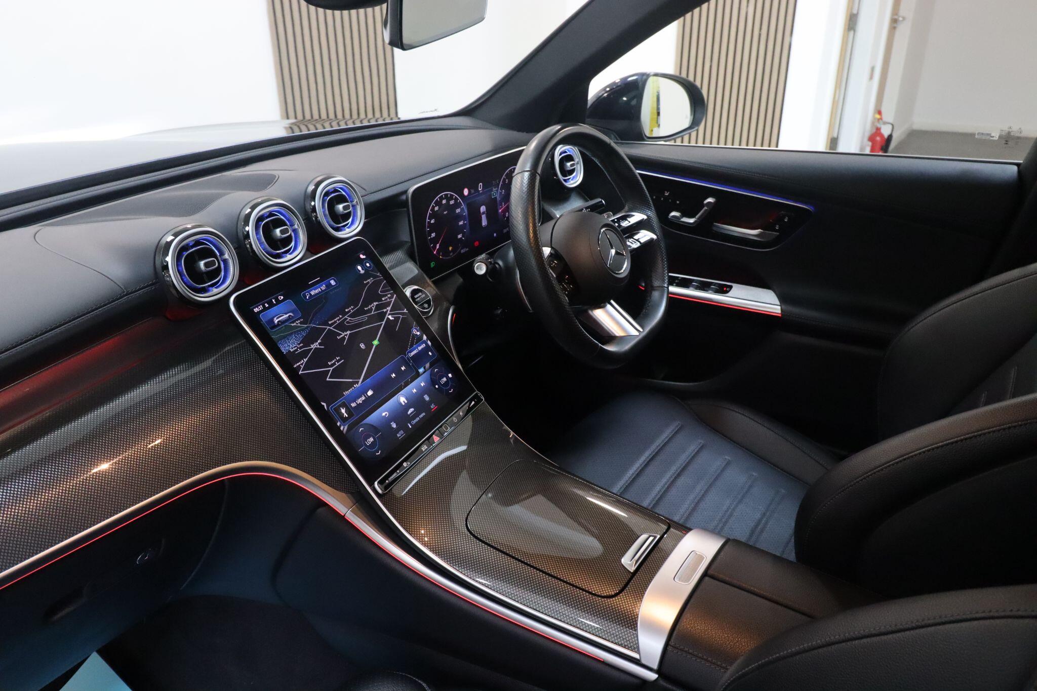 Mercedes-Benz GLC view 11