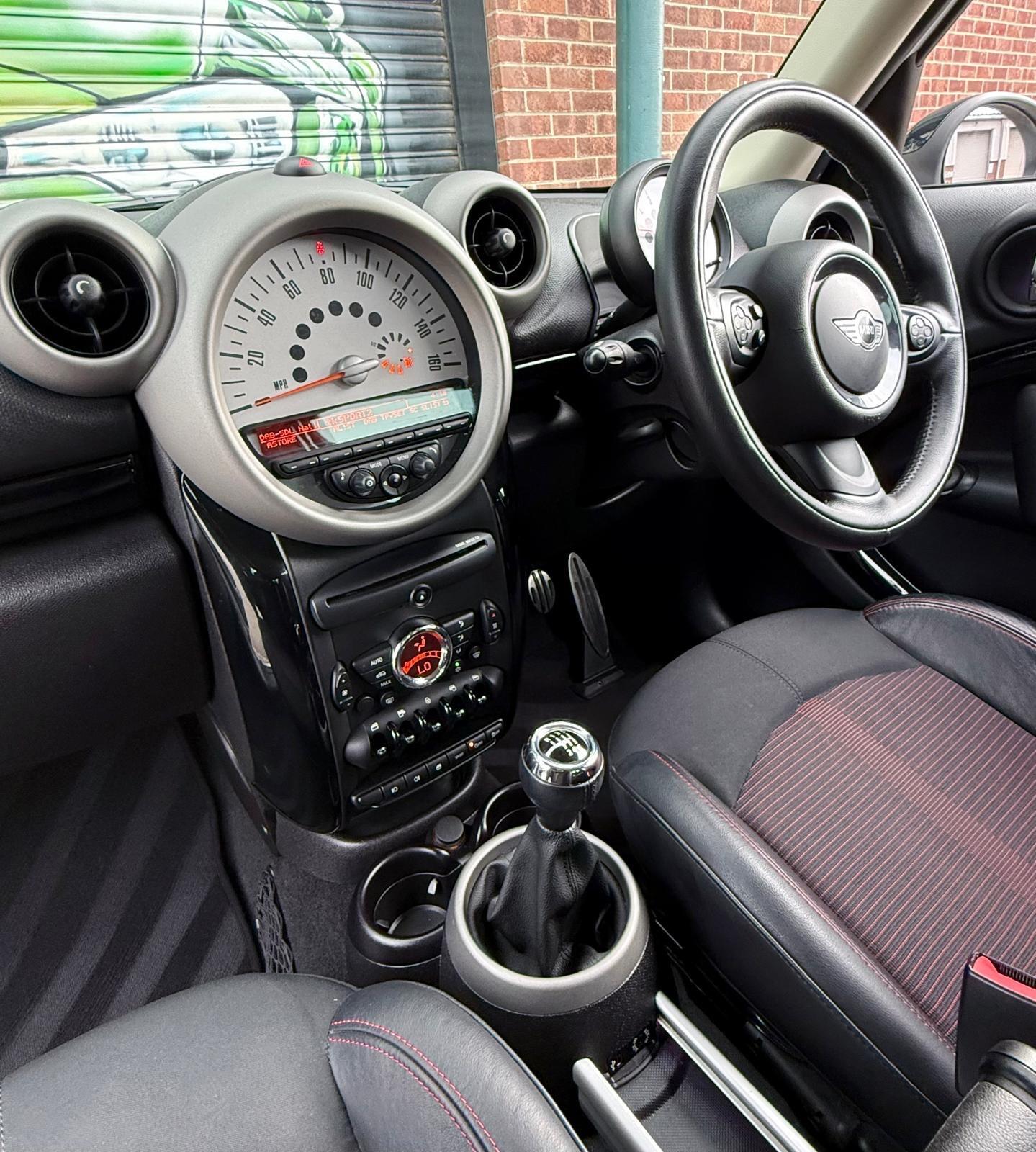 MINI Countryman view 74