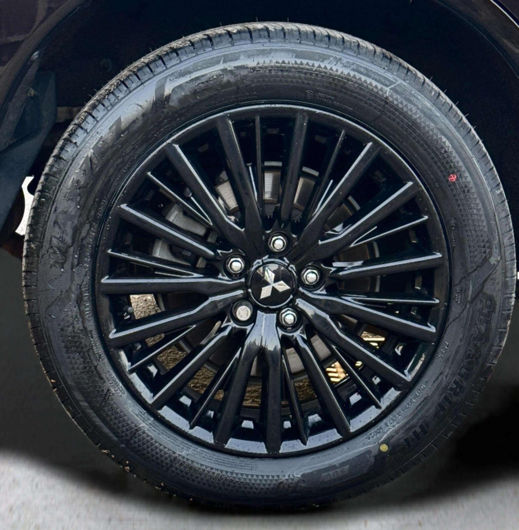 Mitsubishi Outlander view 75