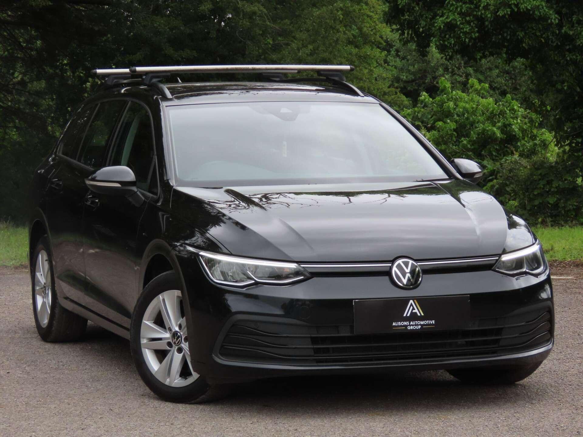Volkswagen Golf view 3