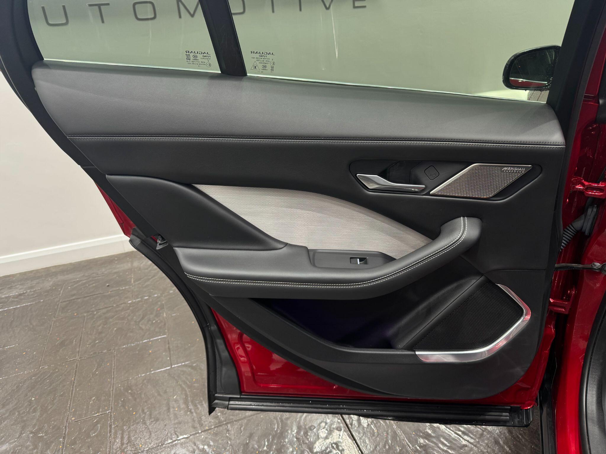 Jaguar I-Pace view 44