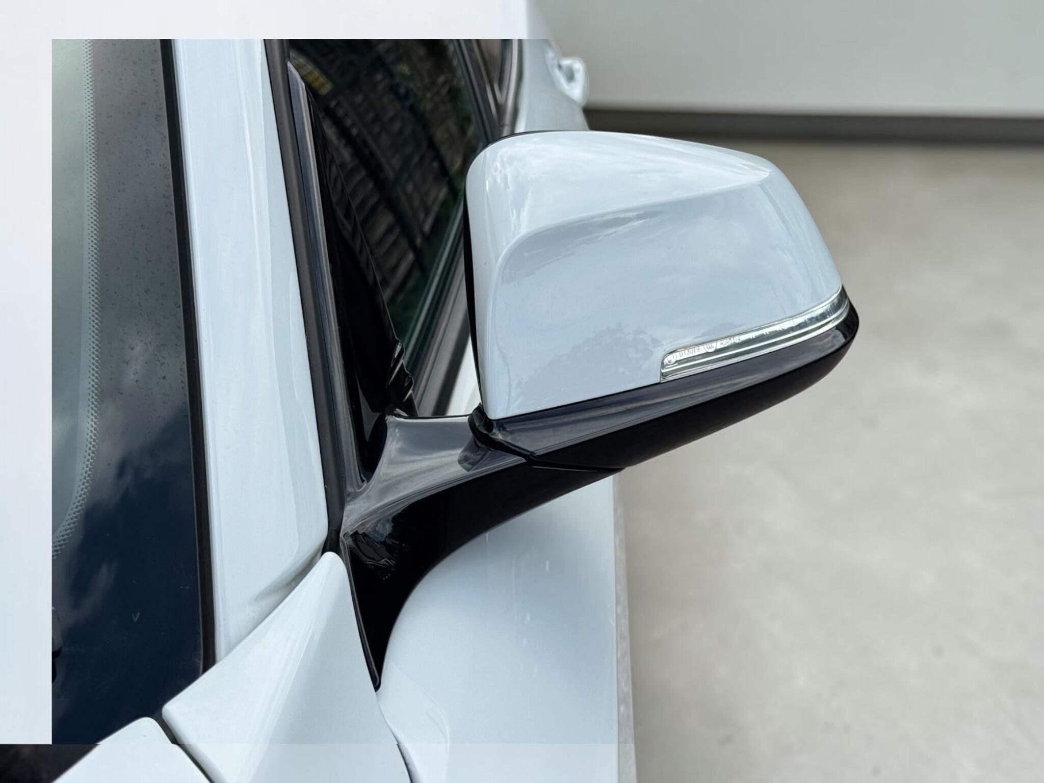 BMW 1 Series view 40
