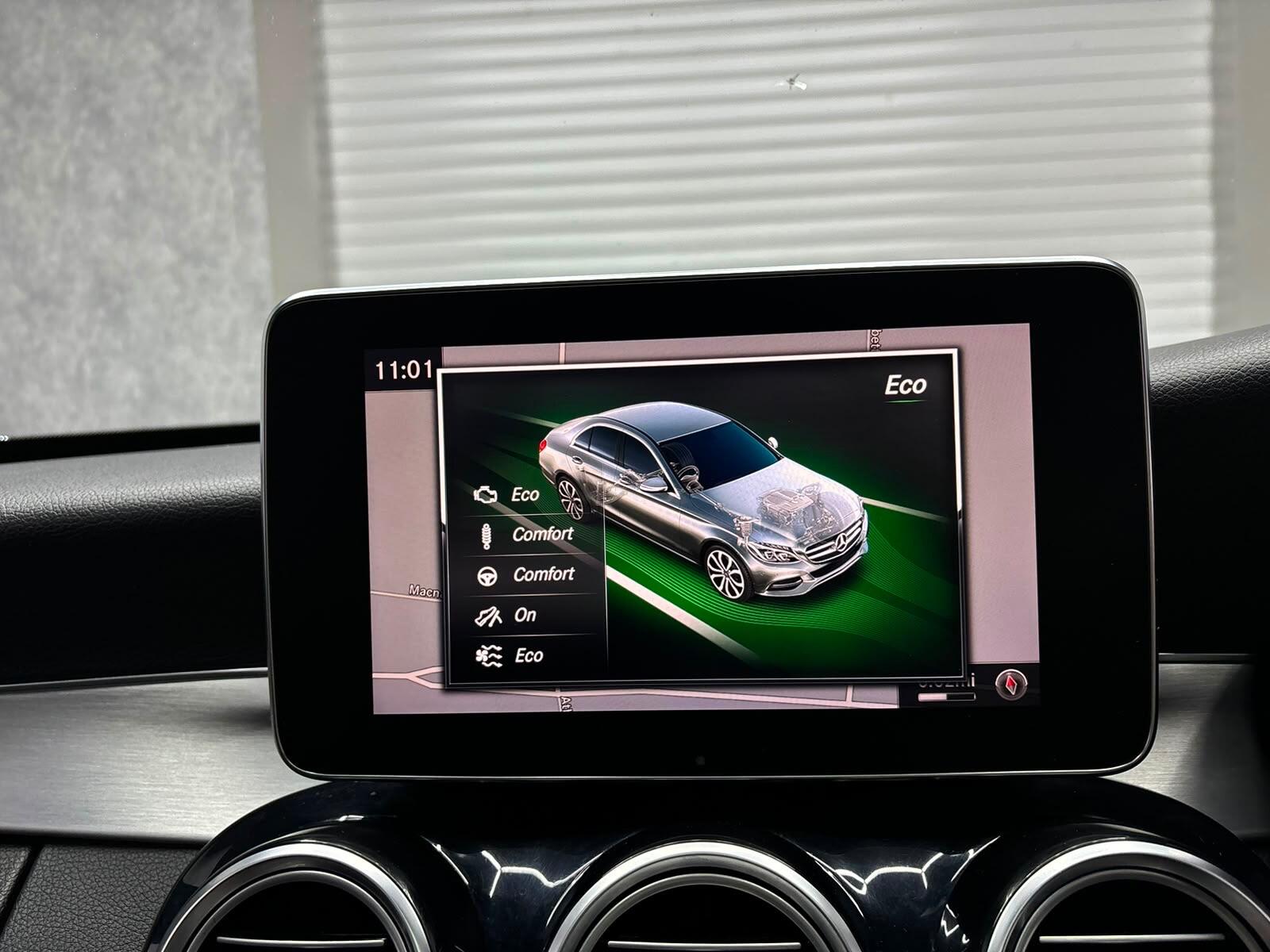 Mercedes-Benz C Class view 23