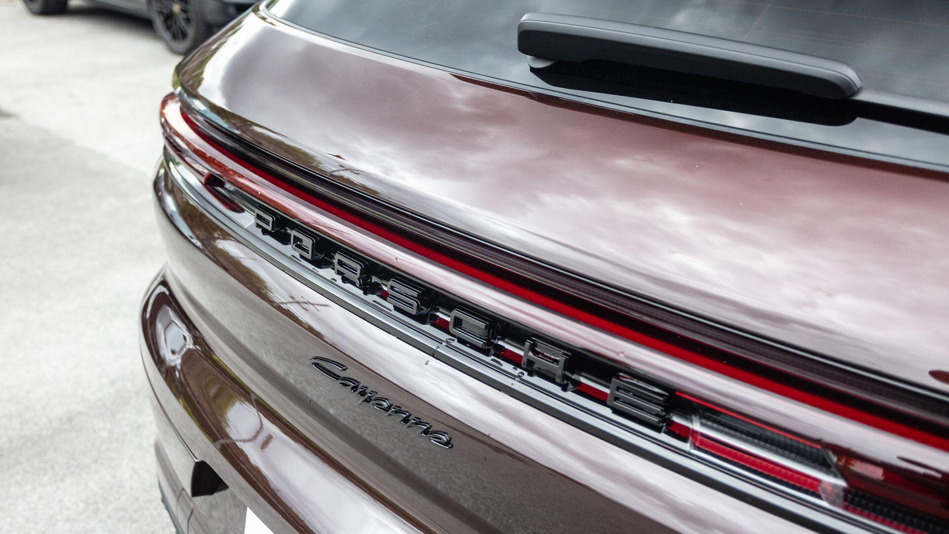 Porsche Cayenne view 32