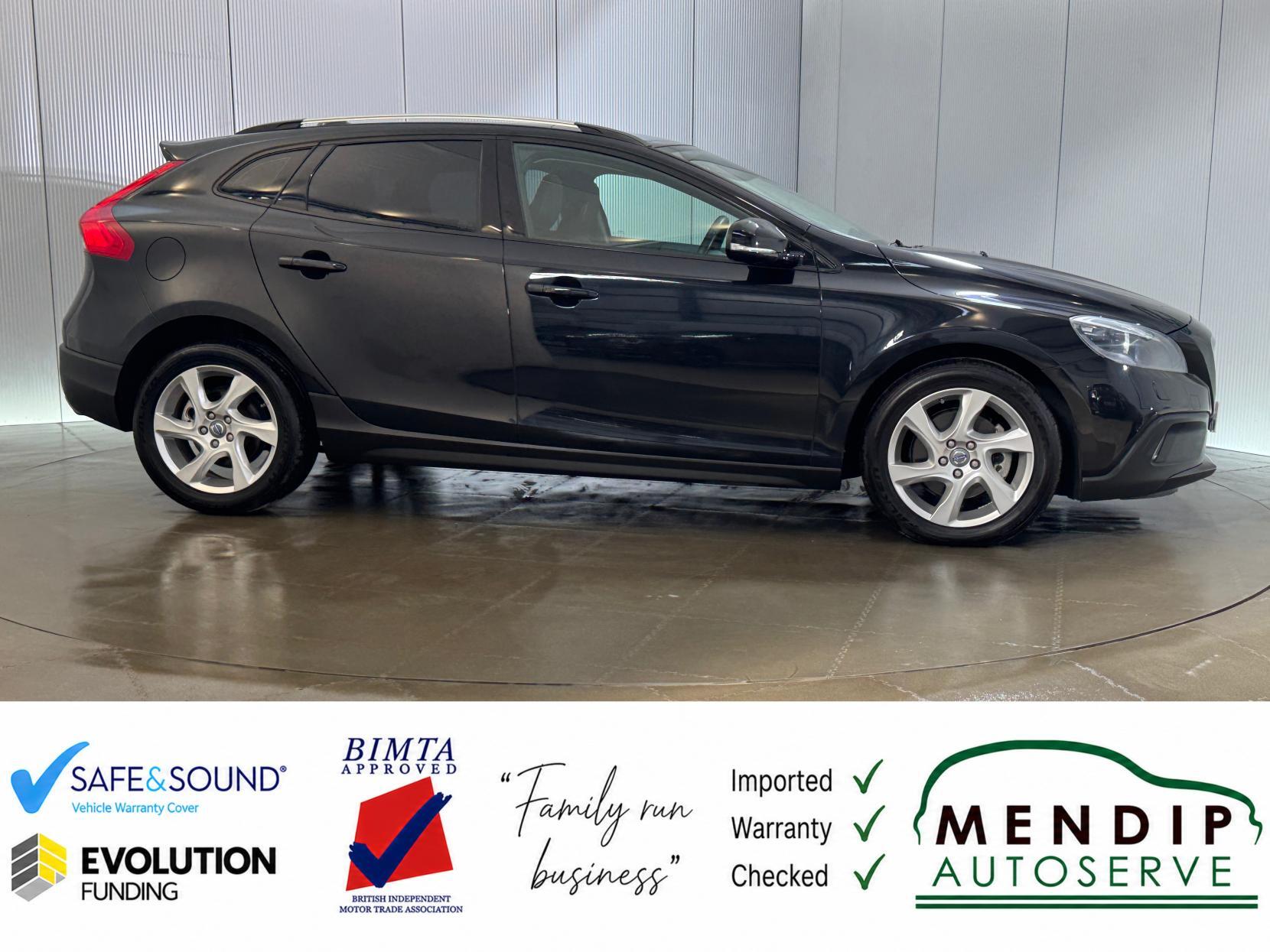 Volvo V40 Cross Country view 29