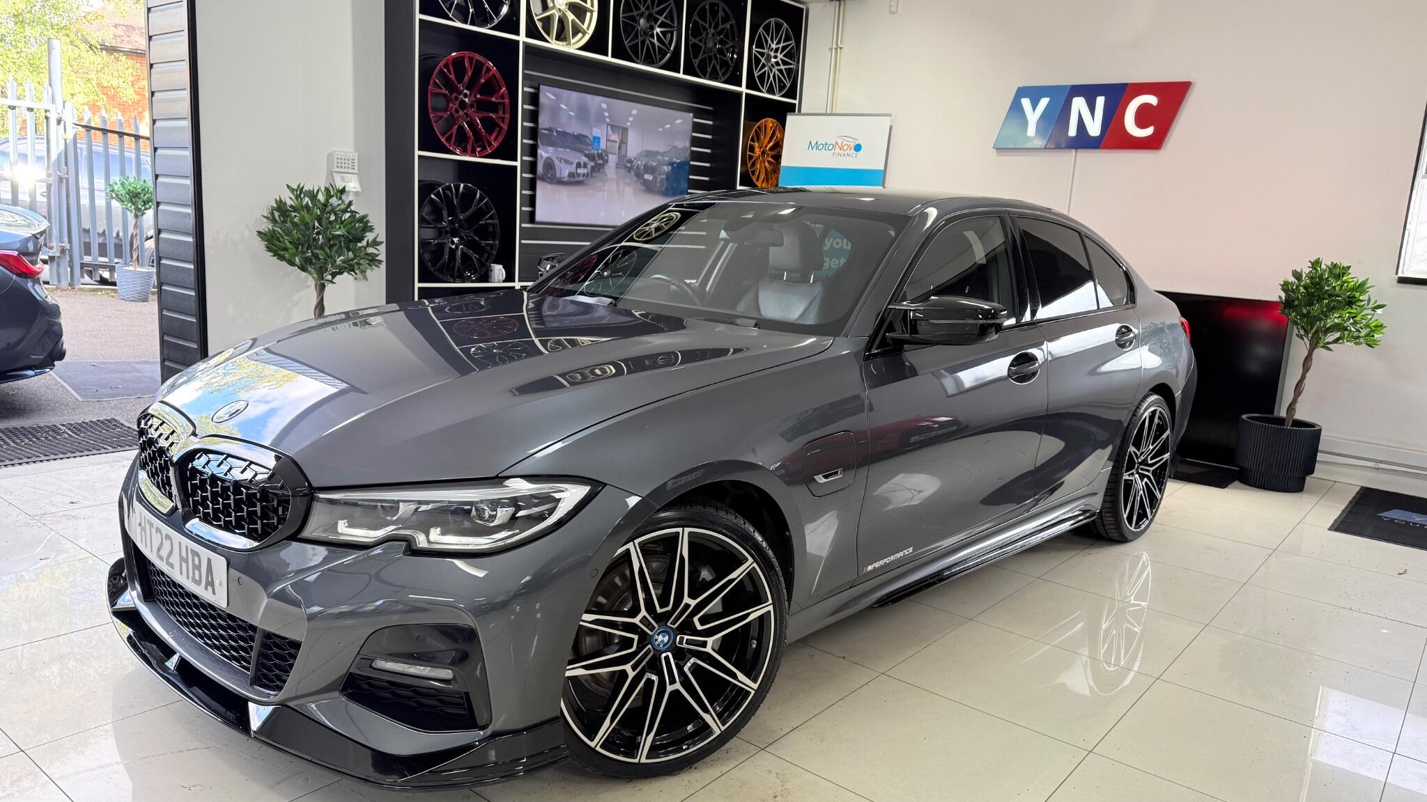 BMW 3 Series view 26