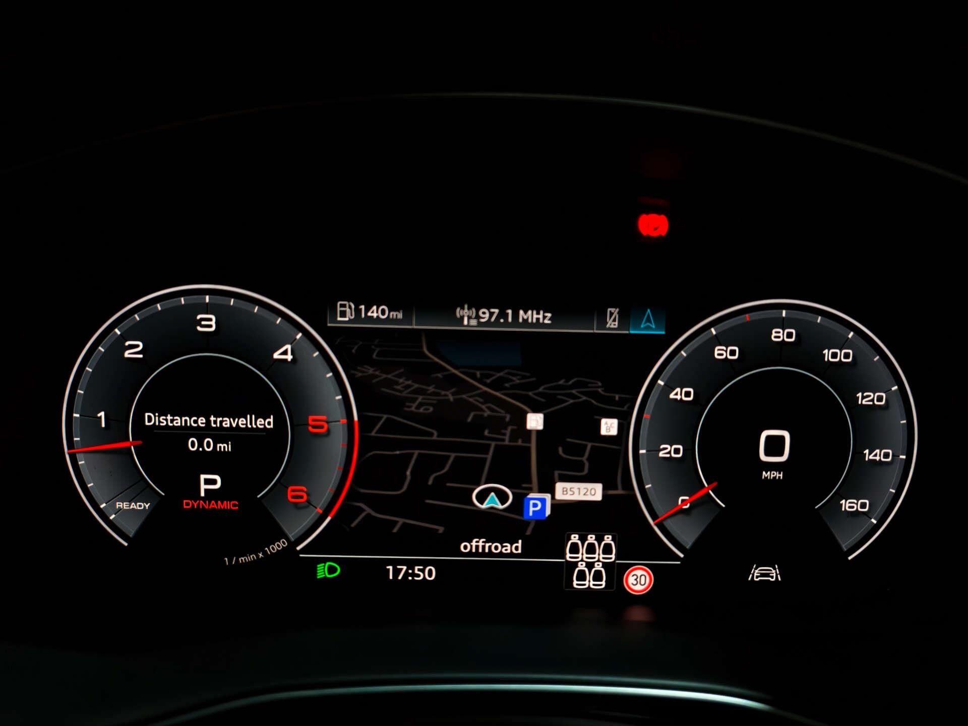 Audi Q7 view 31