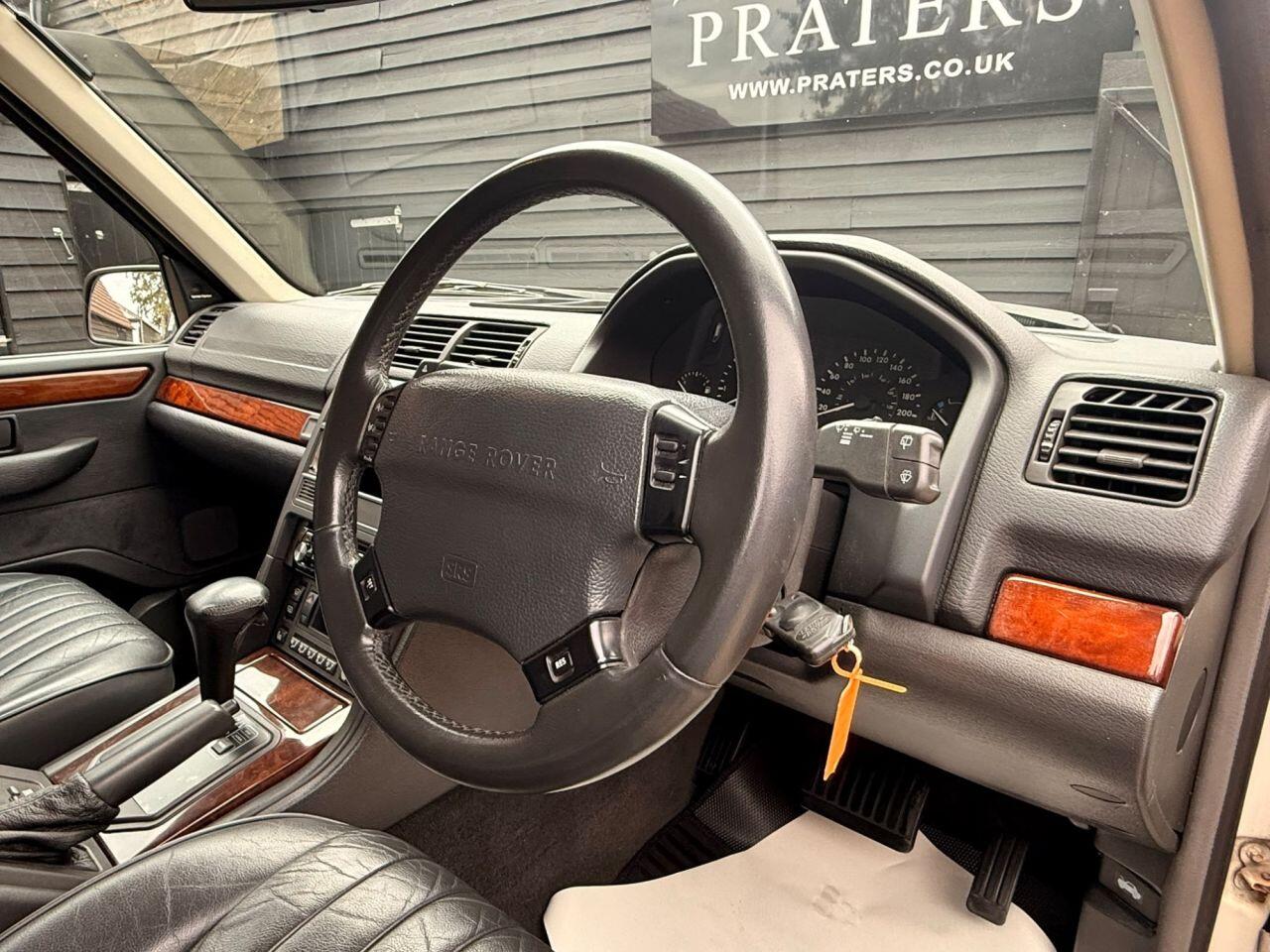 Land Rover Range Rover view 12