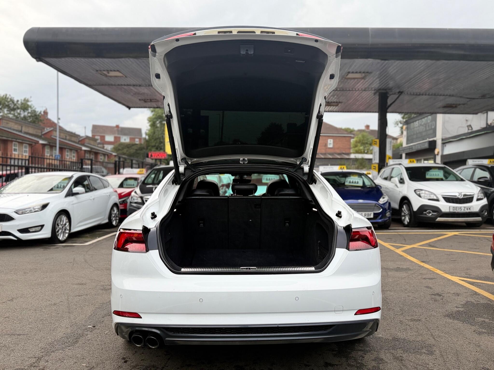 Audi A5 view 21