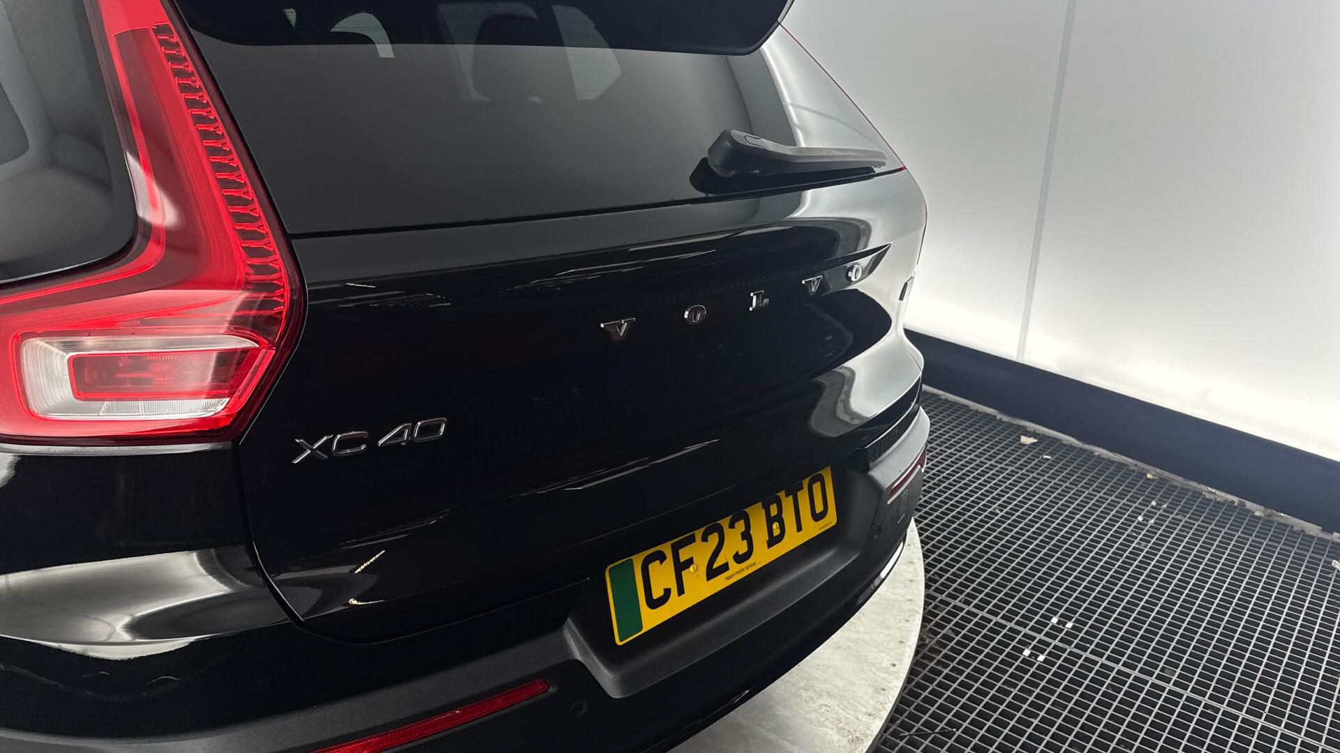 Volvo XC40 view 23