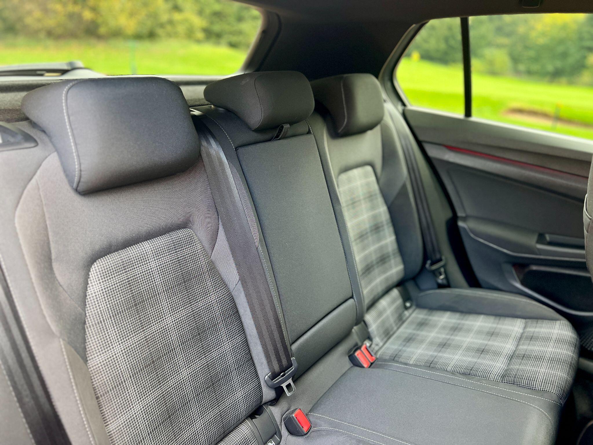 Volkswagen Golf view 24