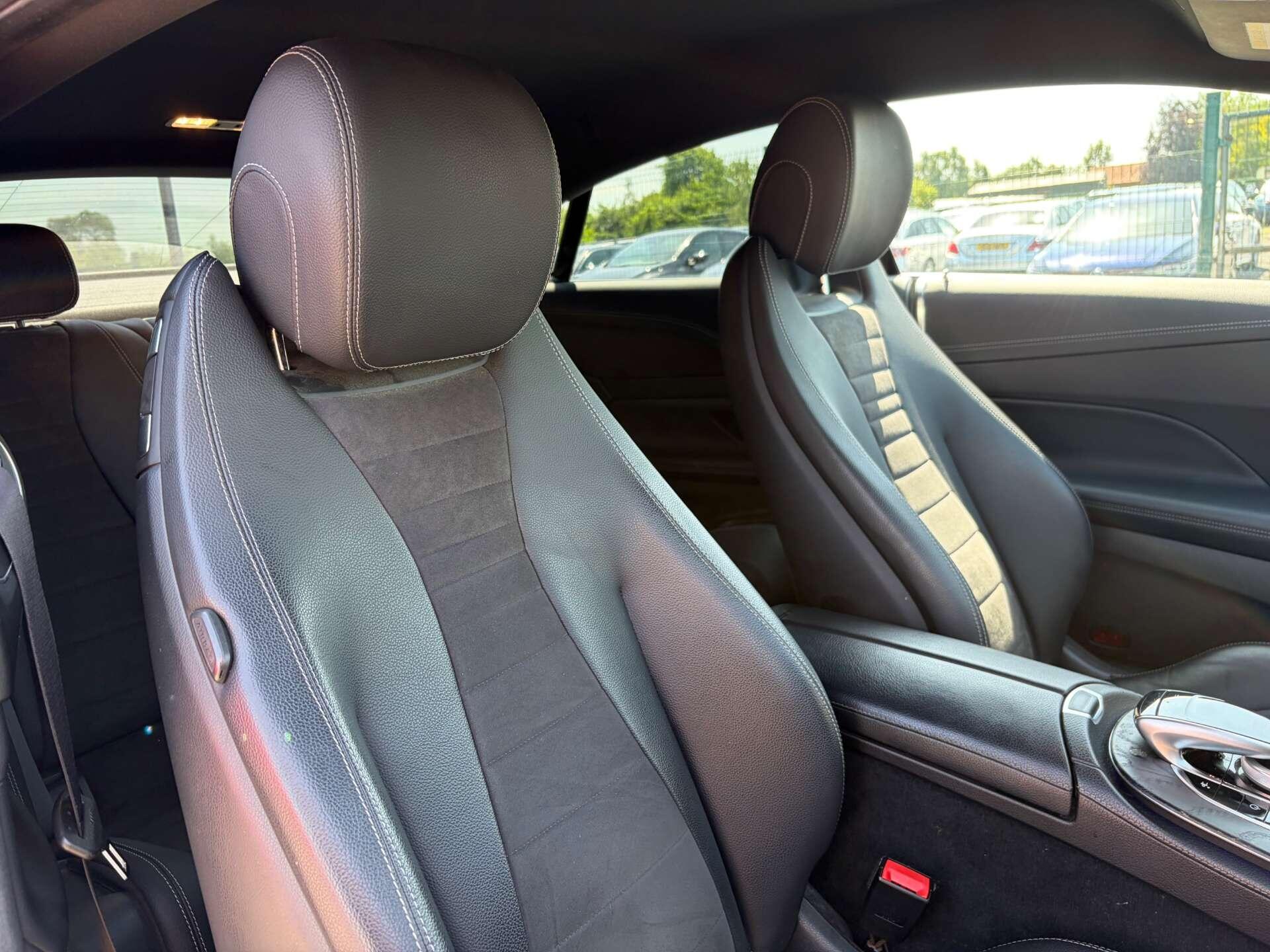 Mercedes-Benz E Class view 31
