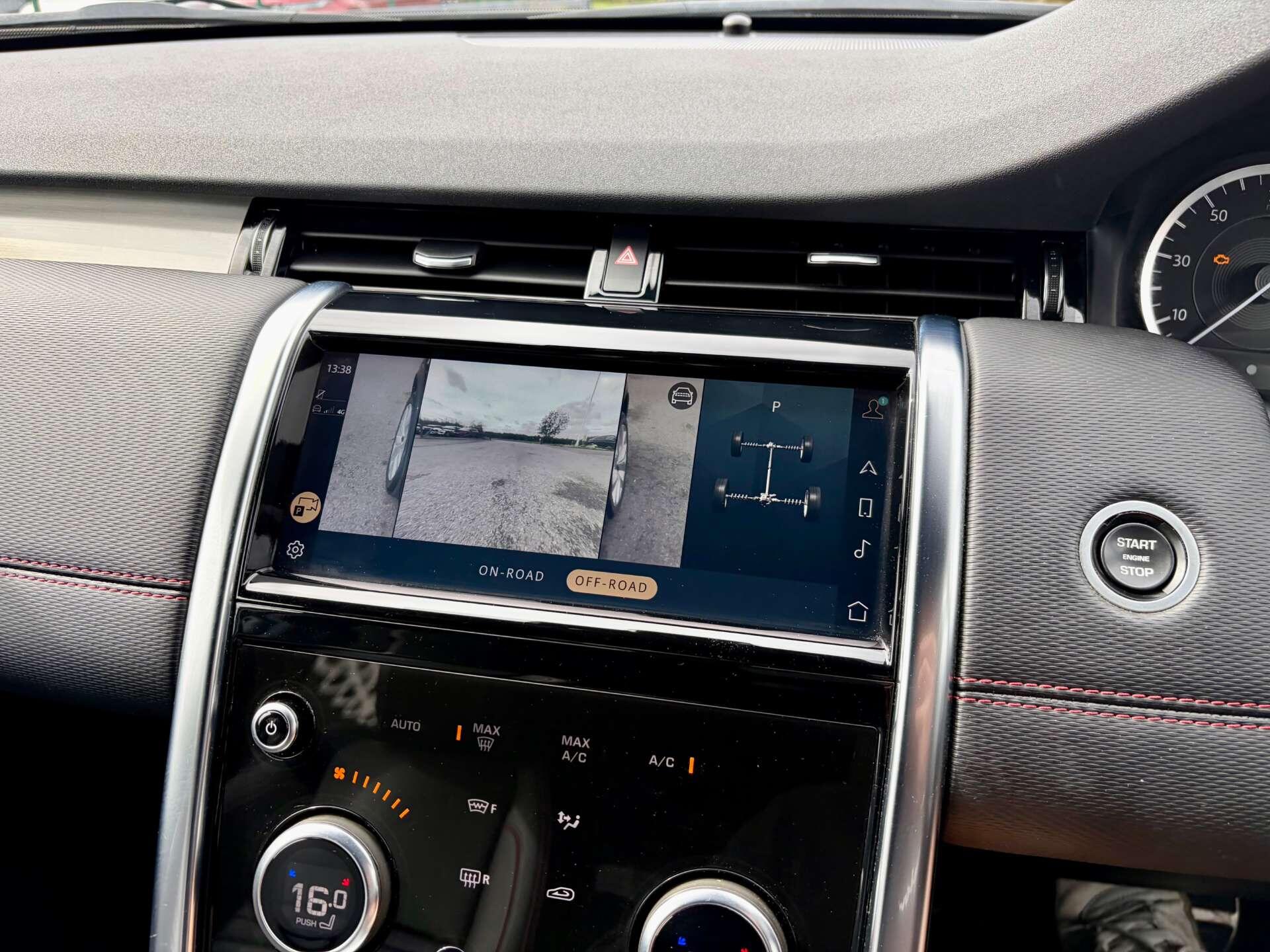 Land Rover Discovery Sport view 51