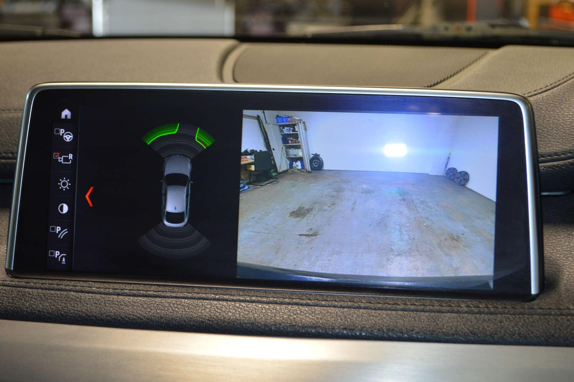 BMW X6 view 19