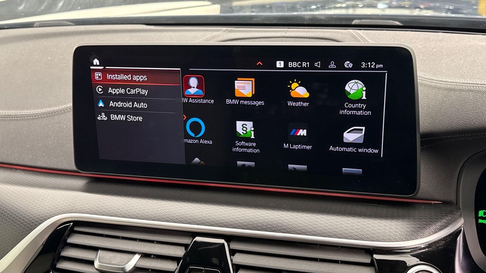 BMW 5 Series view 27