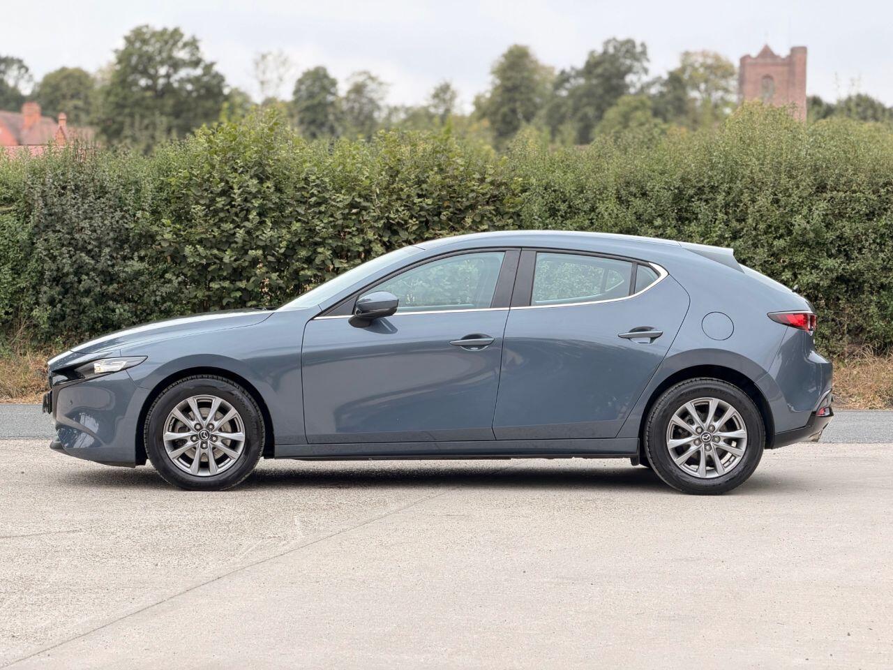 Mazda Mazda3 view 9
